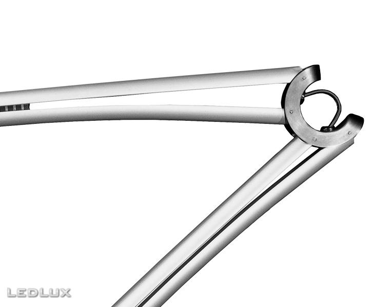 LUMINA NAOMI Anodised Aluminium