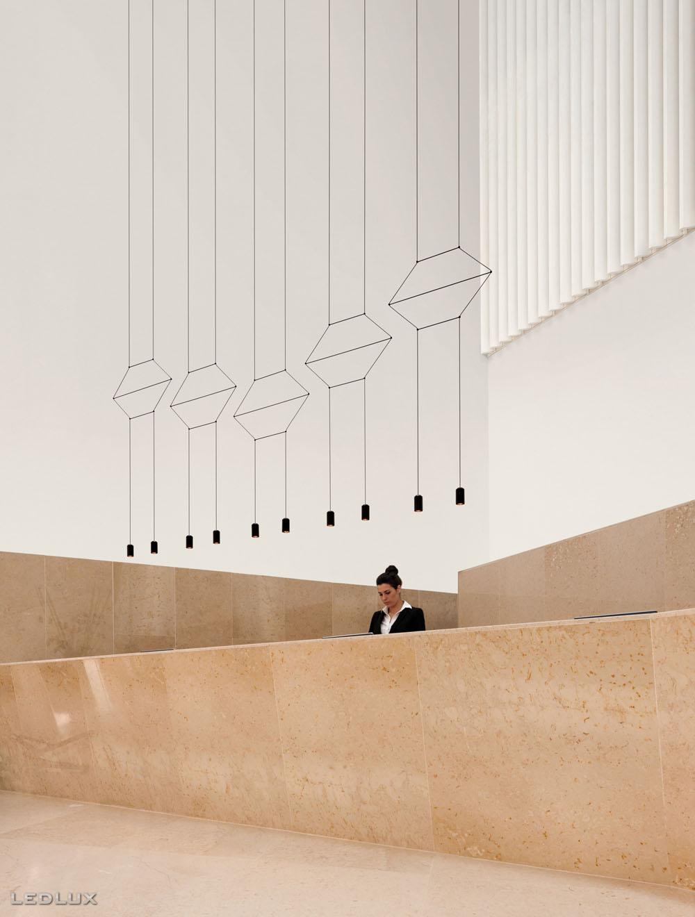 VIBIA Wireflow LINEAL 0330 04 /1B LED